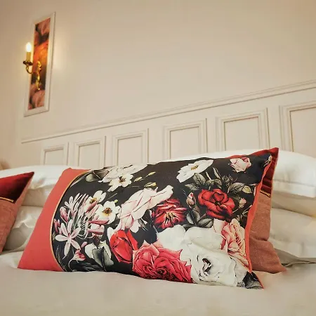 Belle Reine - 3 Appartements En Coeur De Centre-Ville Aix-les-Bains Extérieur photo